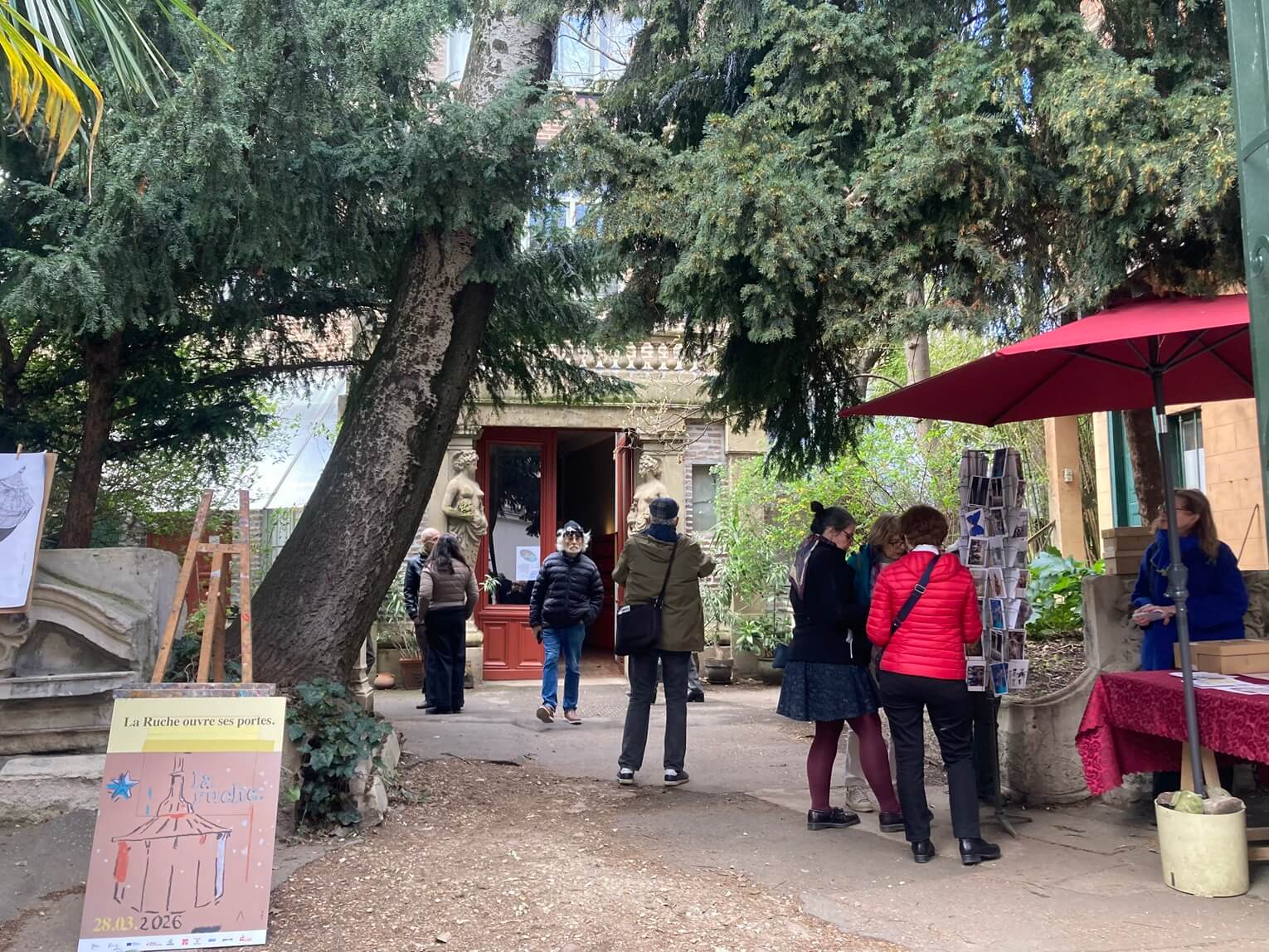 パリ・アート情報「普段は入れない、パリの芸術家コミューン“La Ruche”を訪ねて」