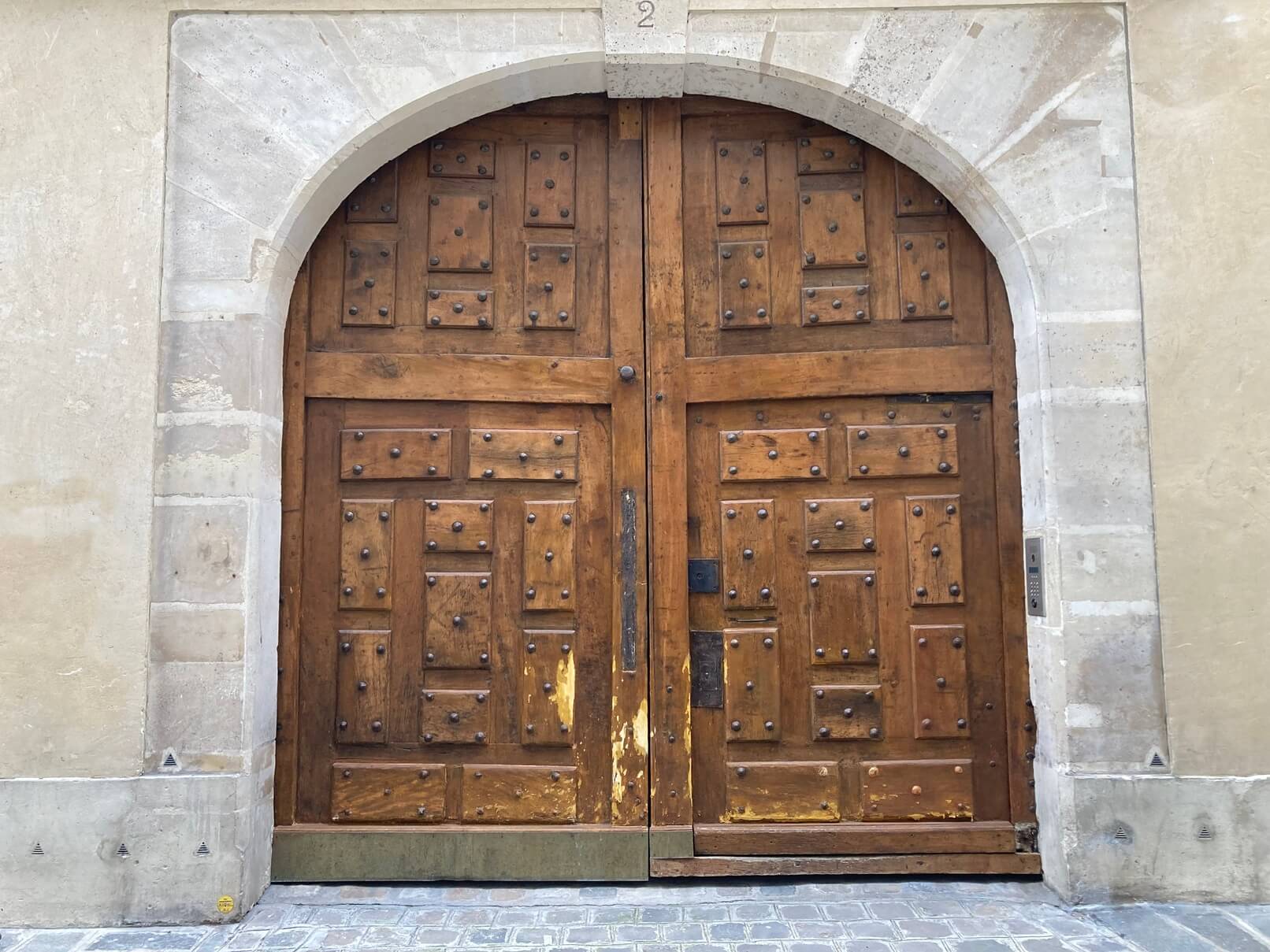 パリ・カルチャー情報「パリの大きな扉、“ポルト・コシェール”」