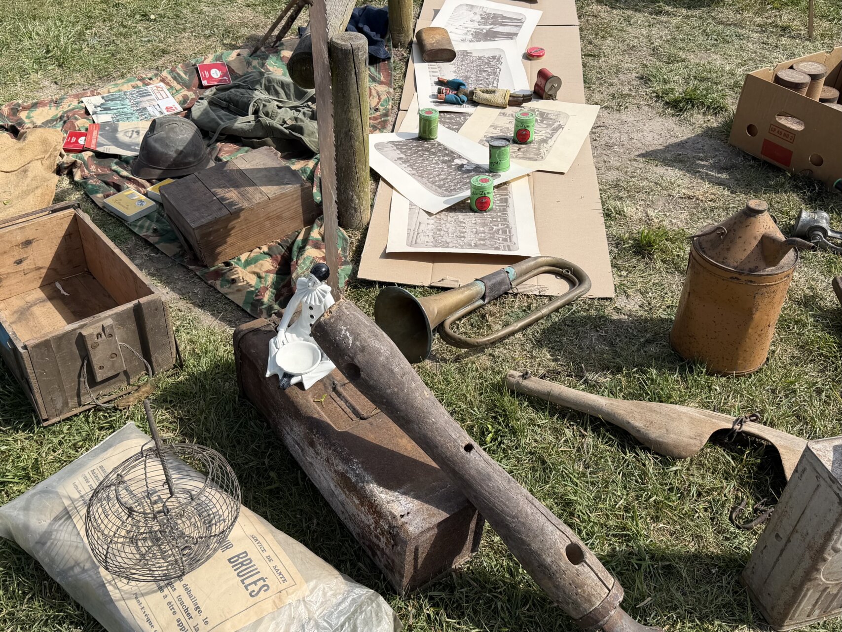 なんでも売っちゃえ、フランスのがらくた市