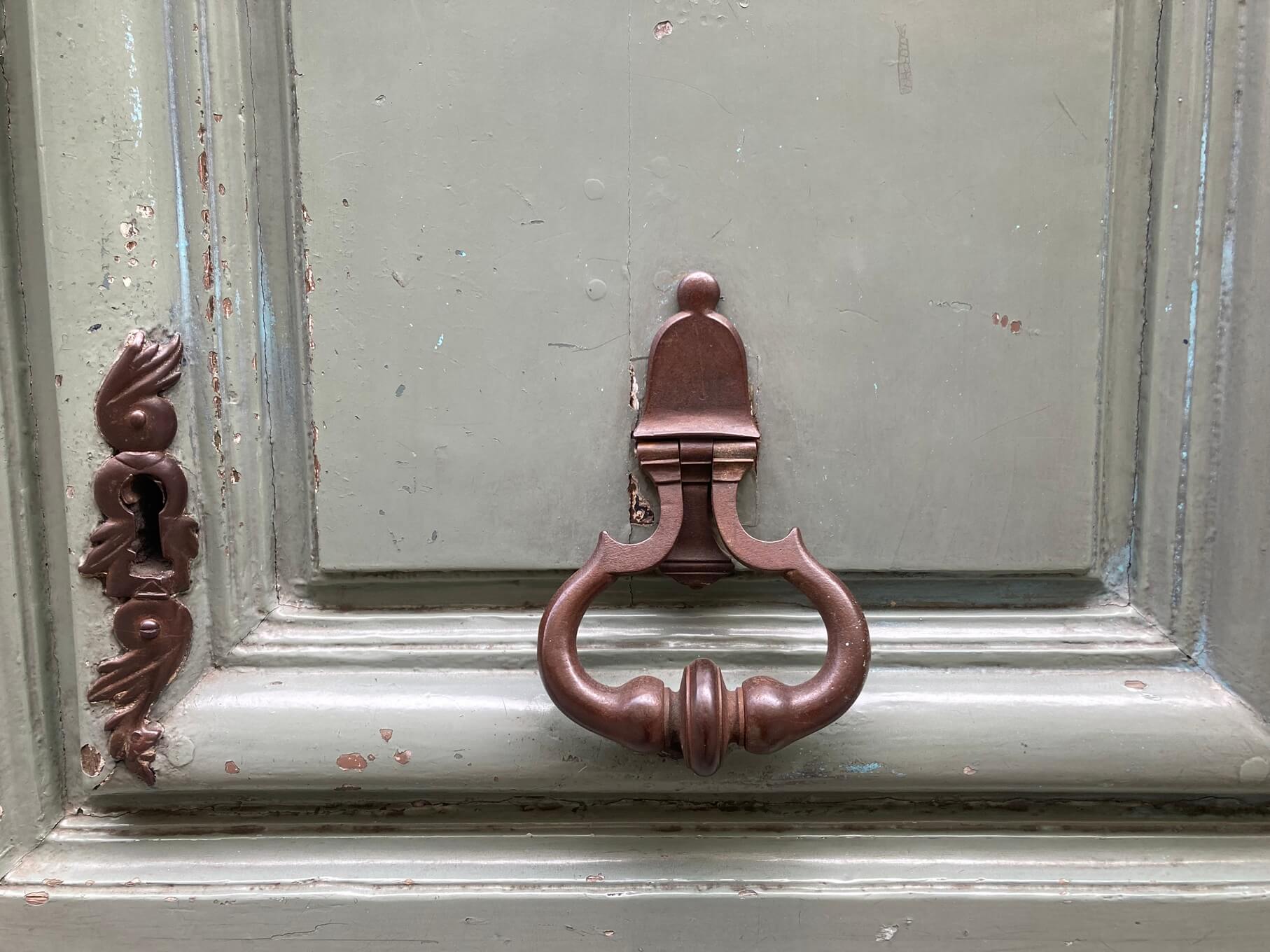 パリ・カルチャー情報「パリの大きな扉、“ポルト・コシェール”」