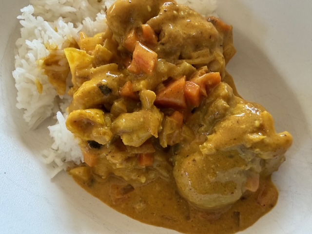 毎日が勝負飯、「人気のチキン・ココナッツ・カレー」