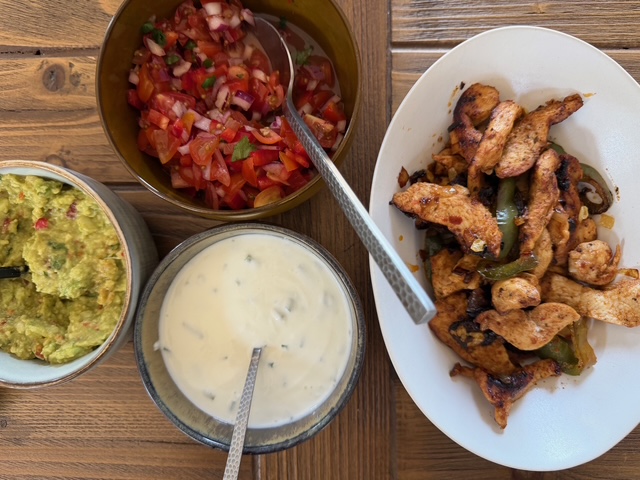 毎日が勝負飯「メキシコ風手巻き、ファリータ」