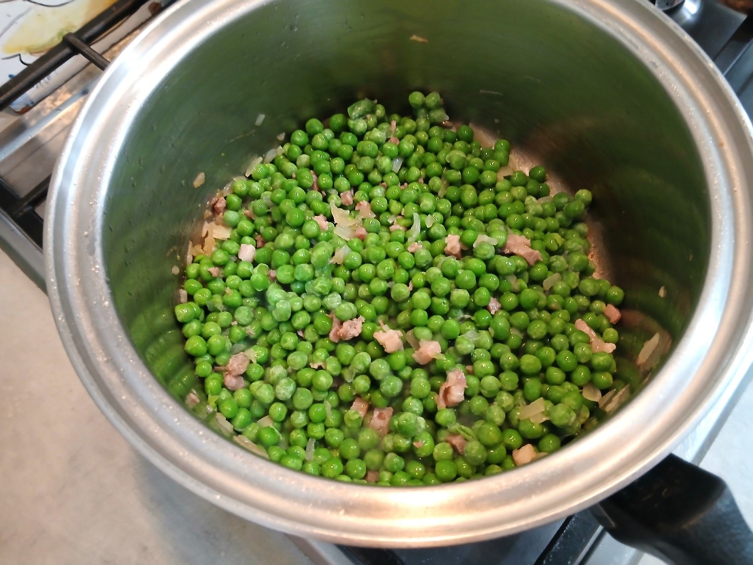 q.b.レシピのないレシピ帳～ポルペッティーネとグリーンピース～