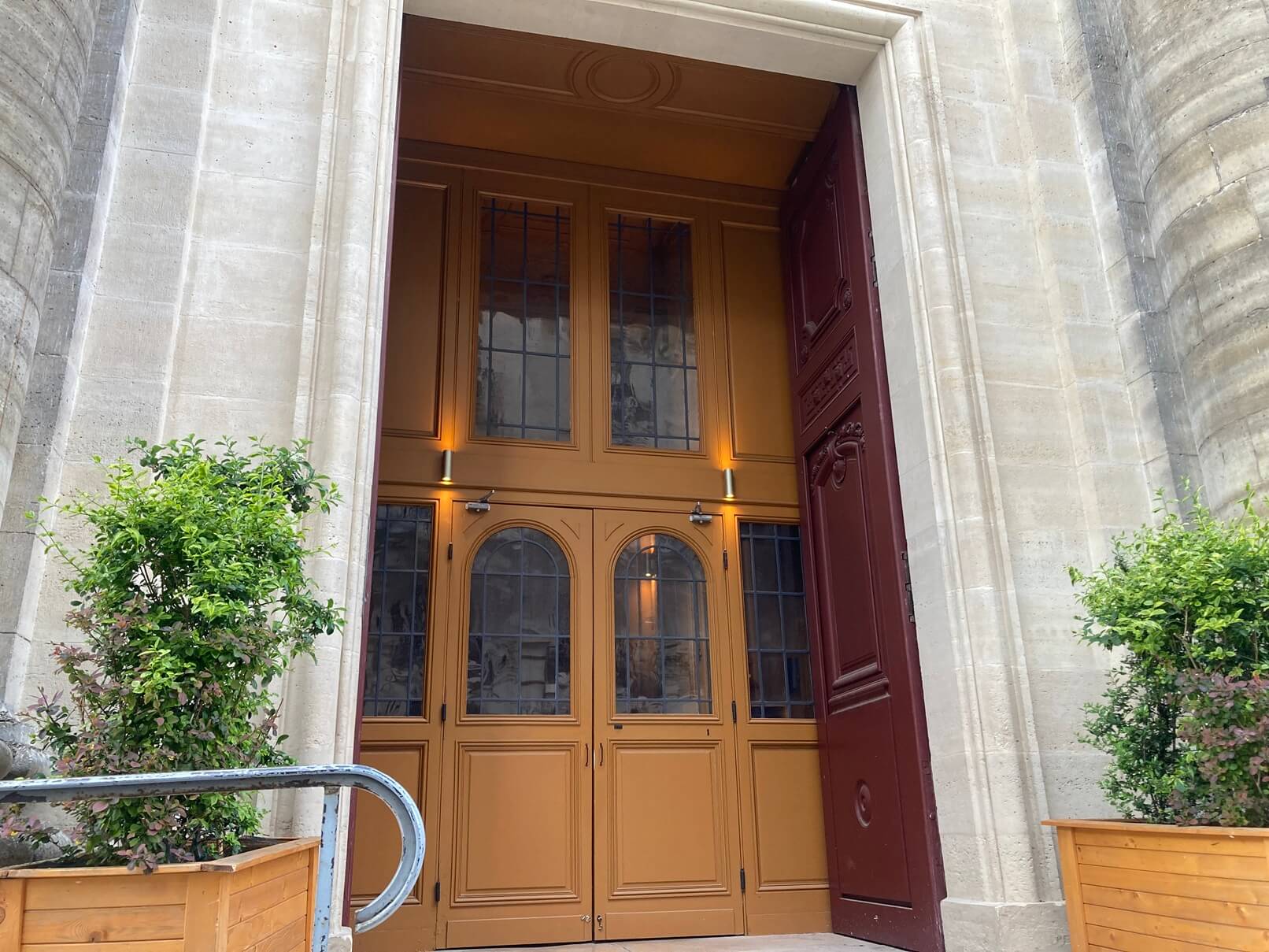 パリ・カルチャー情報「パリの大きな扉、“ポルト・コシェール”」