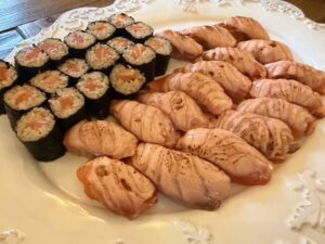 ひとなり寿司、へい、いらっしゃい！
