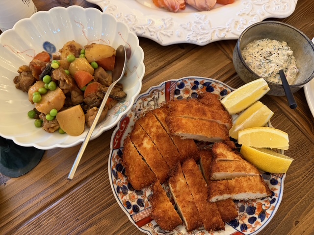 ひとなり寿司、へい、いらっしゃい！