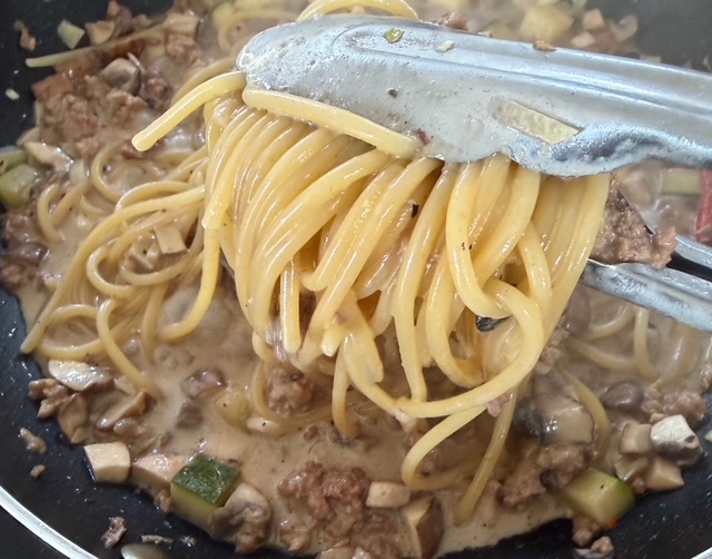 毎日が勝負飯、「ブラウンマッシュルームのパスタ」