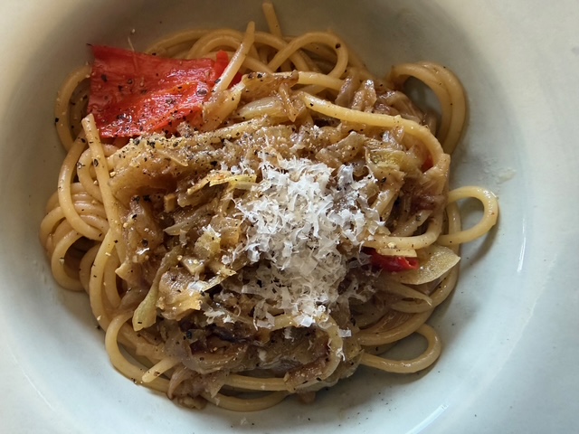 毎日が勝負飯、「たまねぎのパスタ」