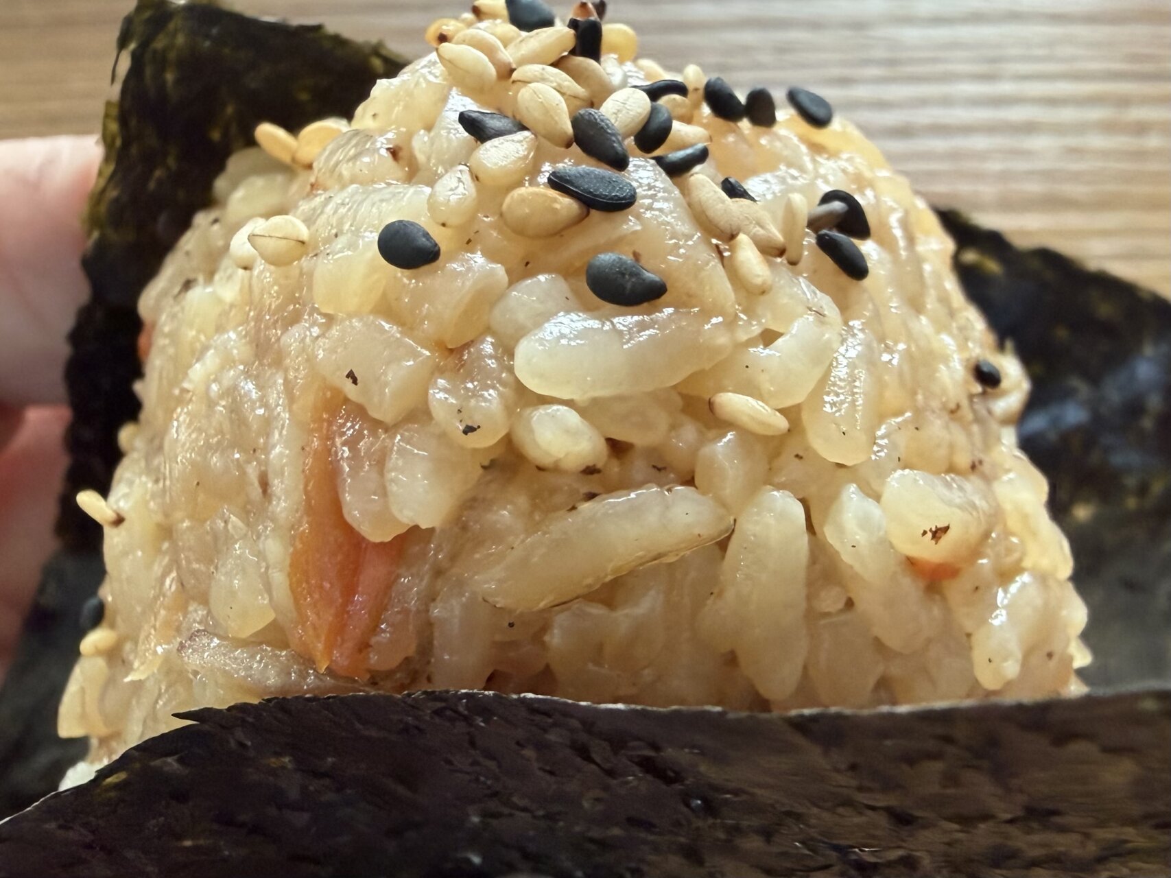 毎日が勝負飯、「次の日の握り飯が最高、辻家定番、鶏ごぼうご飯」