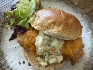 父ちゃんの普段着飯、「フィッシュバーガー」