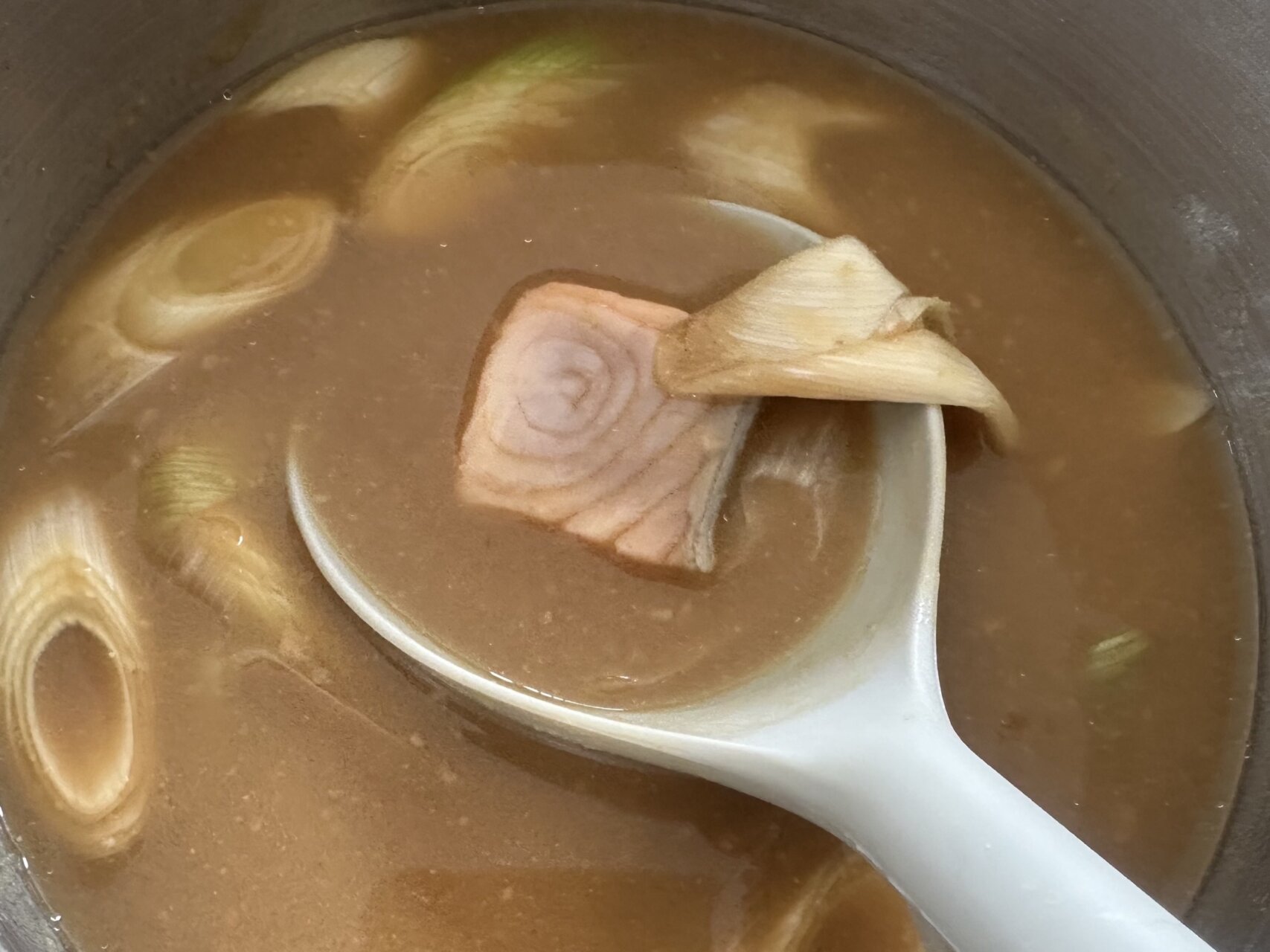 毎日が勝負飯、「白味噌のおうどん」