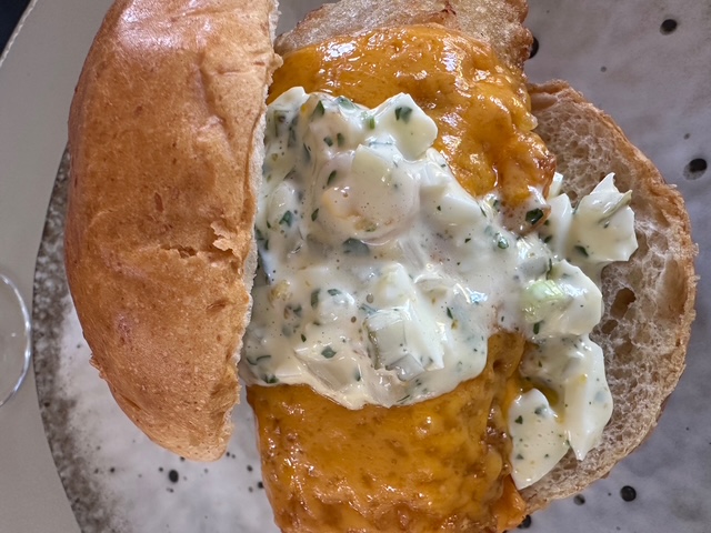 父ちゃんの普段着飯、「フィッシュバーガー」