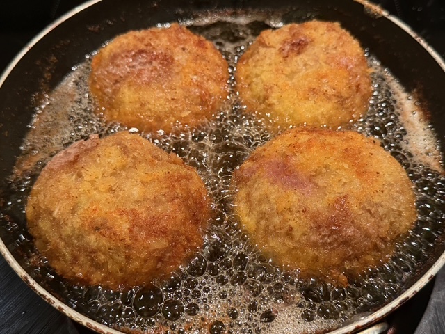 父ちゃんの普段着飯、「メンチカツ」