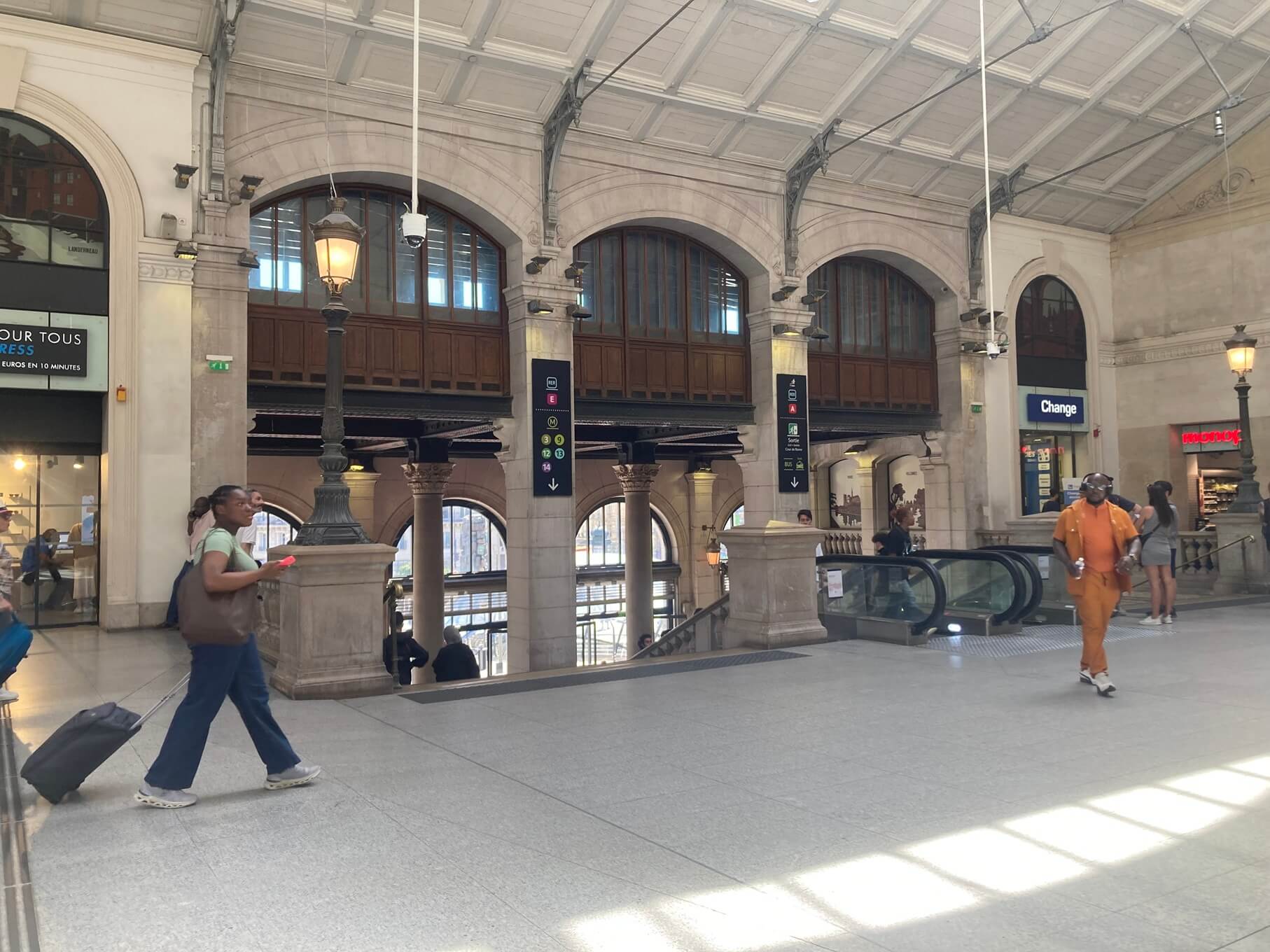 パリ・カルチャー情報「パリに残る駅舎、それぞれの時代、それぞれのデザイン」