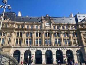 パリ・カルチャー情報「パリに残る駅舎、それぞれの時代、それぞれのデザイン」