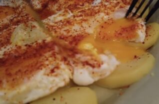 父ちゃんの普段着飯、「献立に困ったら、スペイン風目玉焼き」